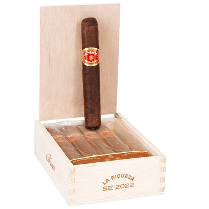 Tatuaje La Riqueza SE - Shop Cigars Now  -  - Medium, Nicaragua, Toro, USA Connecticut Broadleaf Wrapper